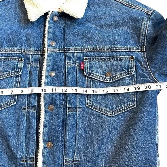 Levi's New Heritage Sherpa Jacket in Hot Head - Picture 15 of 16